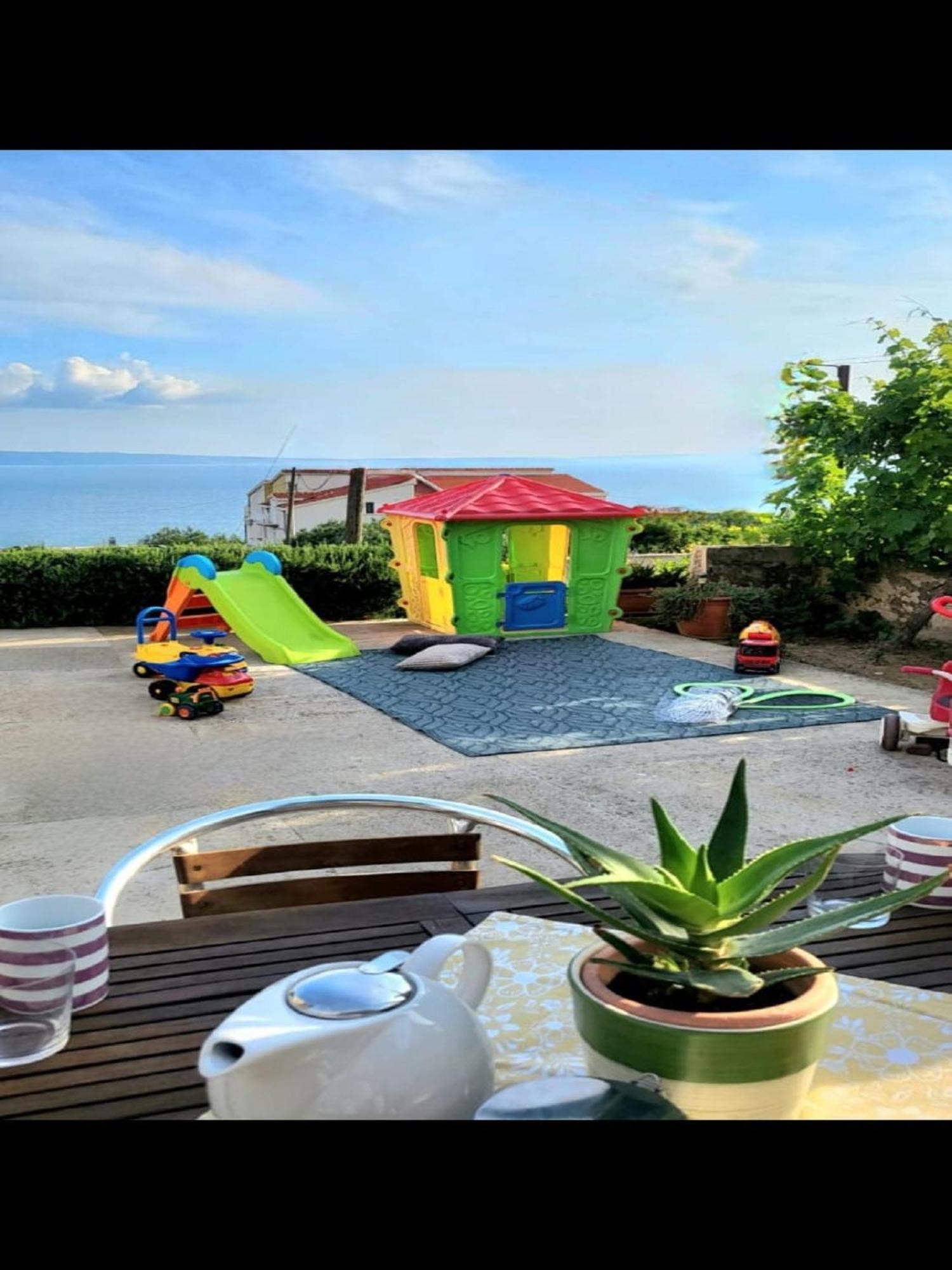 Apartment Wish Podstrana